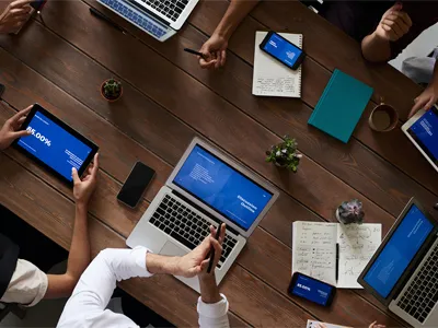 Seragam Dengan Bahan Reflektif