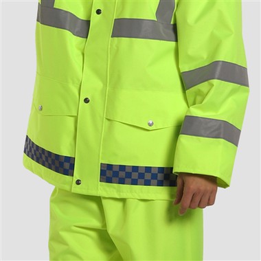 Mengapa Pakaian Reflektif Sangat Popular?