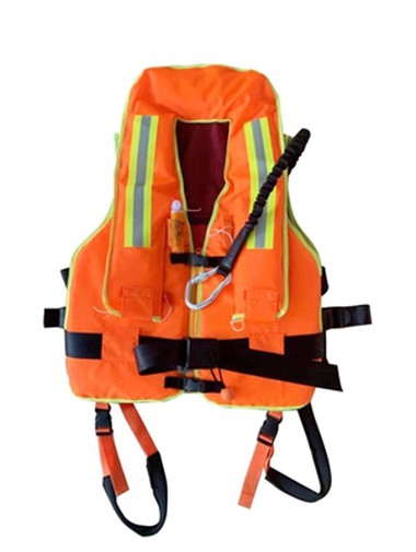 Cara Memakai Life Jacket Yang Betul, Tali Mesti Diikat Teguh Di Peha!